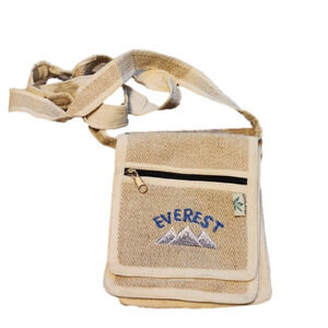 Passport Travel Cross Bag Can Be Used to Carry Passport, Phone, Cards. NEW